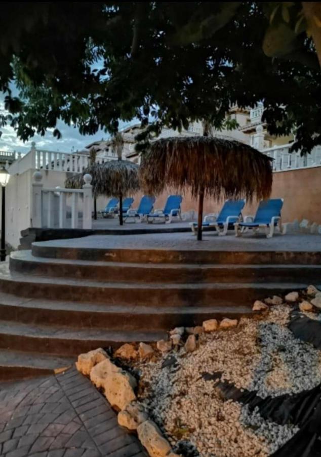 דירות אוריהואלה Casa Kris מראה חיצוני תמונה